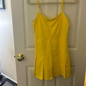 Abercrombie pleated travel dress with shorts under